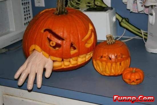 Cannibal Pumpkins Bites off a Hand
